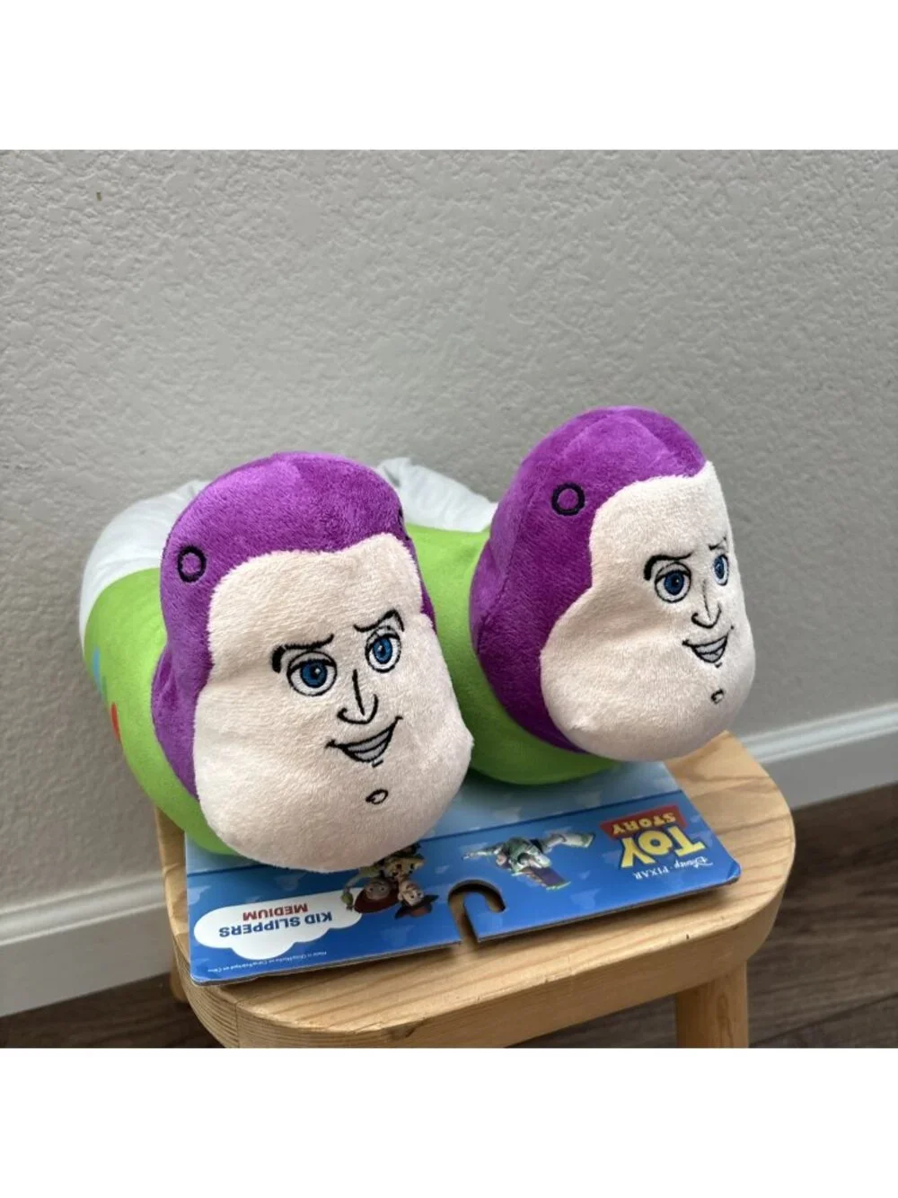 Disney Toy Story Buzz Lightyear Kids Size M 2-3 Purple Green Kid Slippers